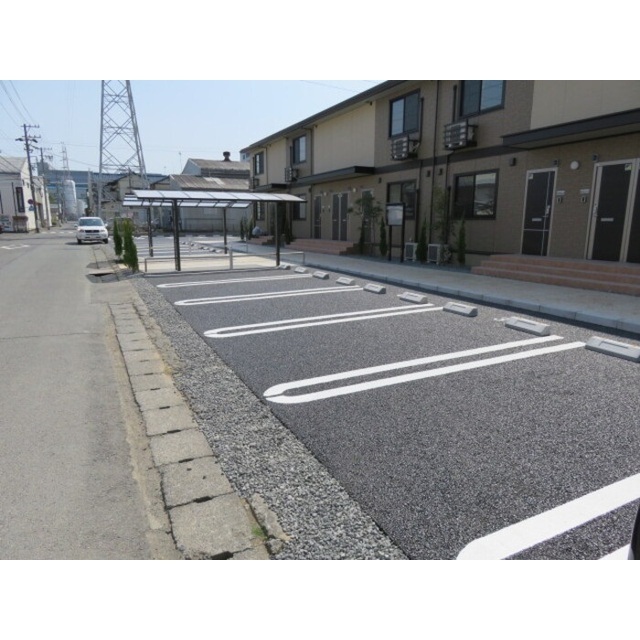 駐車場　駐車場