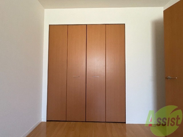 収納　収納スペースです。お洋服やお荷物はこちらへ。