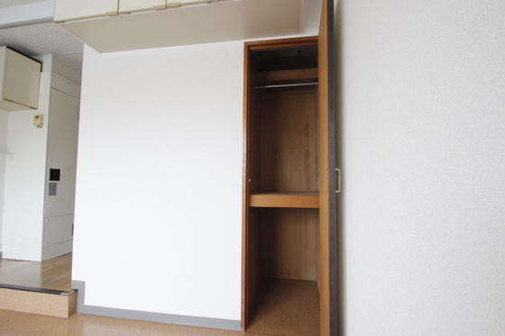 収納　※別号室の写真です