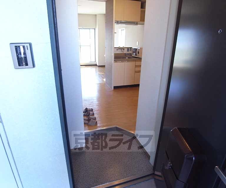 玄関　まぐちもすっきり広く感じますよ