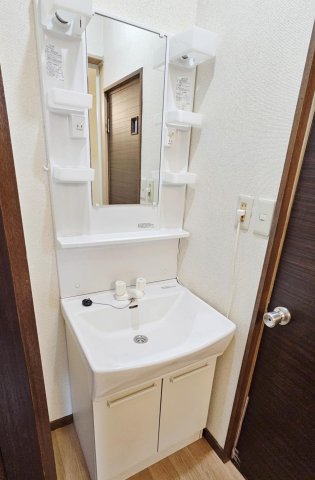 洗面設備　独立した洗面スペース