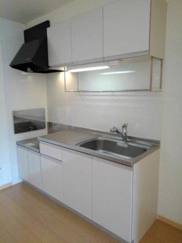 キッチン　コンパクトなキッチンで掃除もラクラク