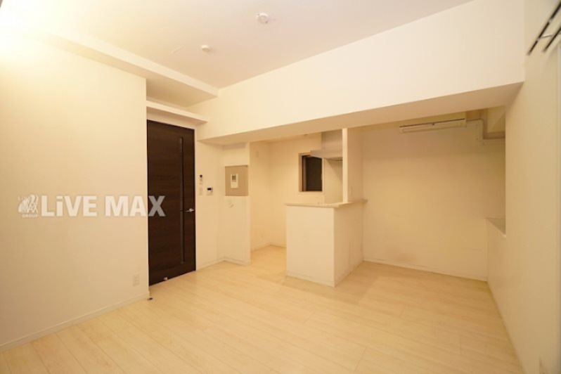 居室・リビング　※別号室参考写真