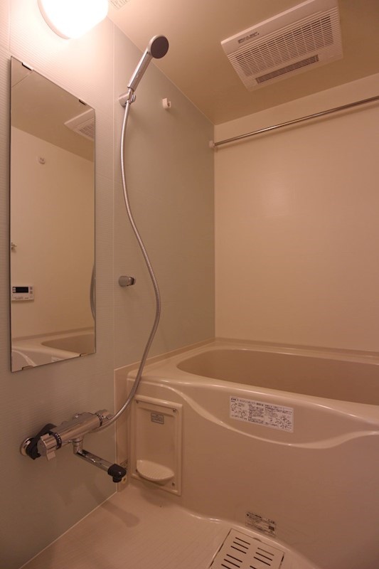 バス・シャワールーム　浴室　※別号室参考写真