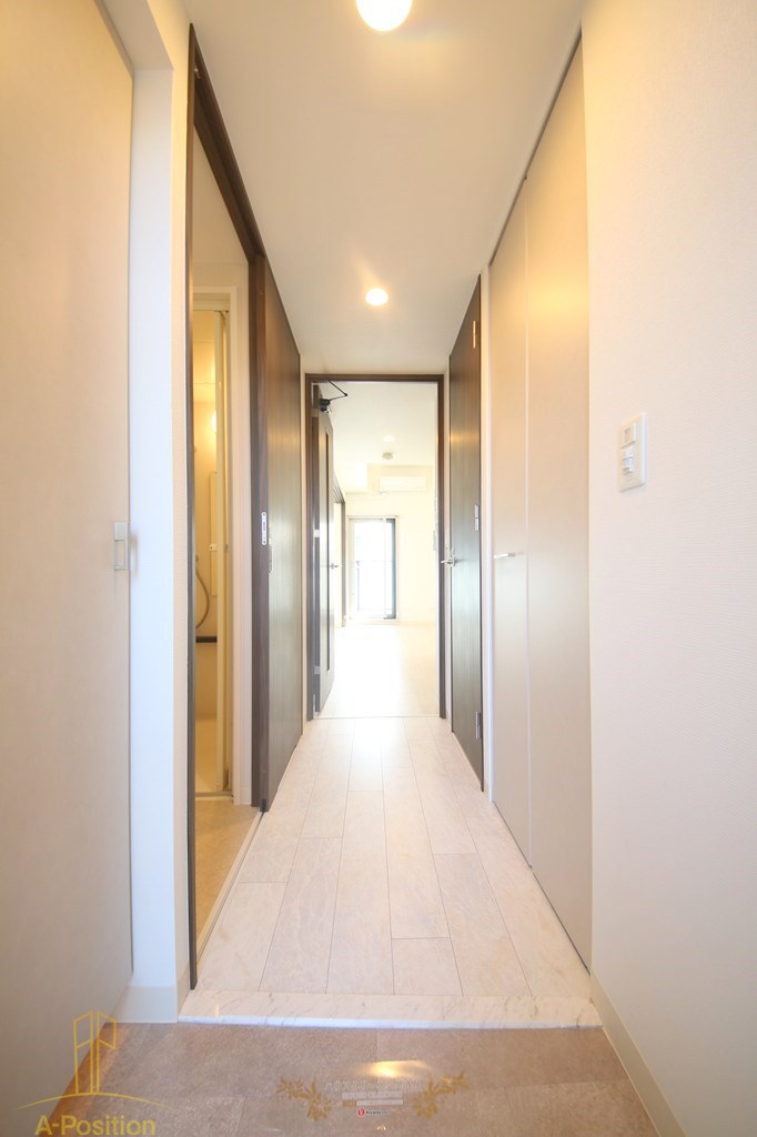 玄関　エステムコート難波VIIビヨンド