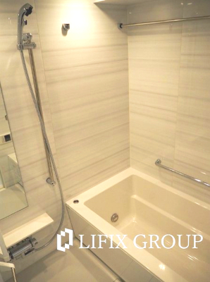 バス・シャワールーム　風呂