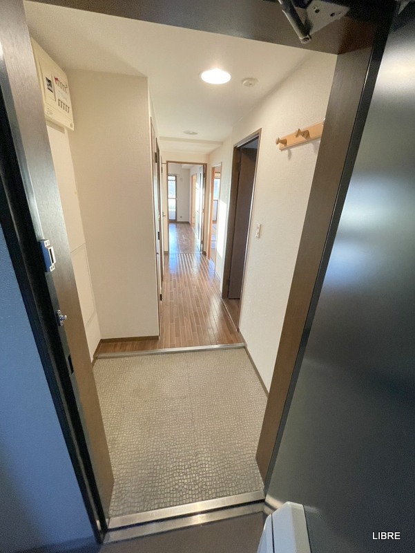 玄関　玄関広々！