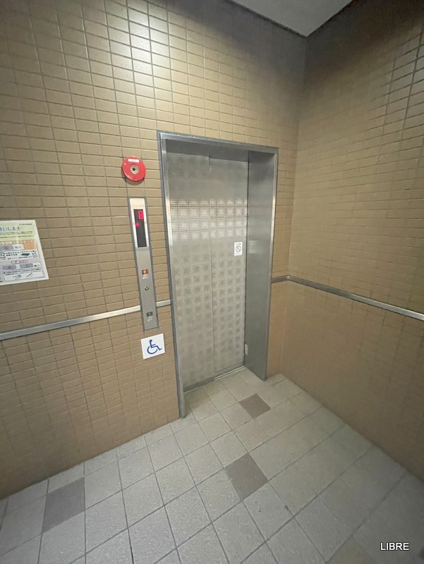 エントランス　エレベーター完備！