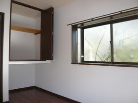 居室・リビング　※別室参考写真・出窓なし