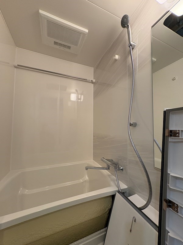 バス・シャワールーム