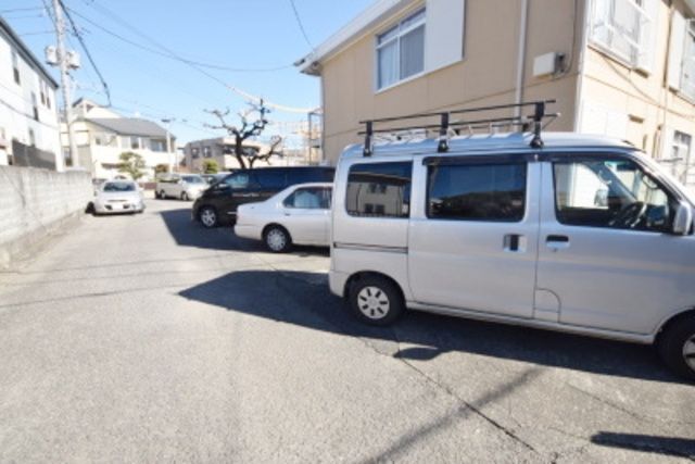 駐車場　★駐車場の空きは要確認です★