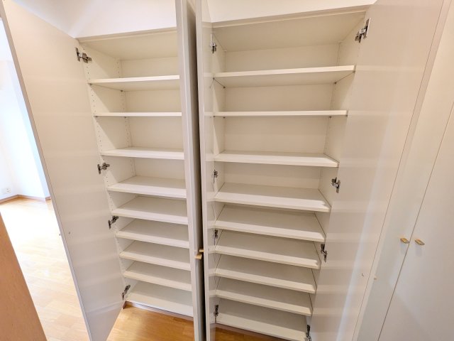 収納　※別号室・反転タイプの参考写真です