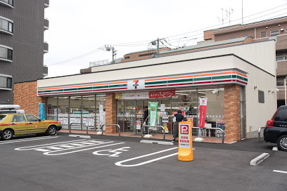 コンビニ　セブンイレブン 豊島南長崎6丁目店（コンビニ）まで243m