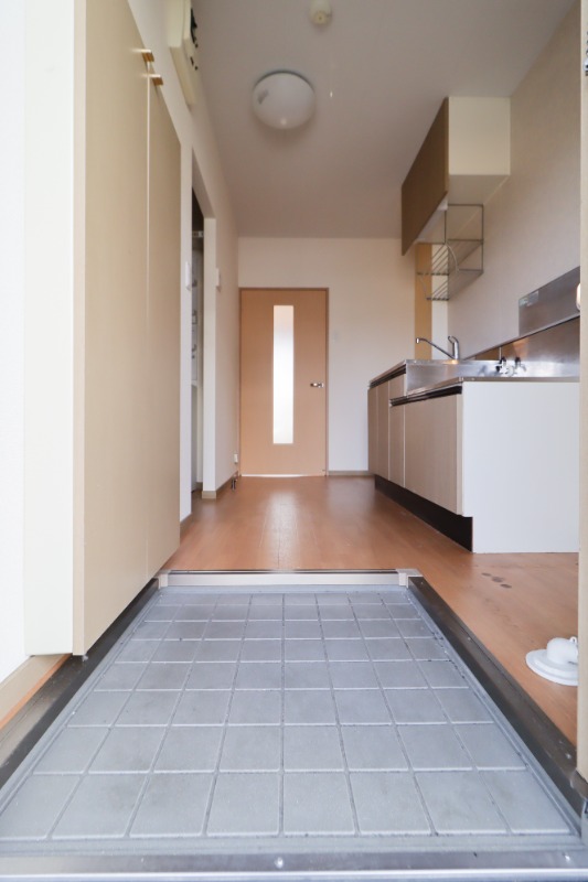 玄関　図面と現状に相違がある場合には現状を優先