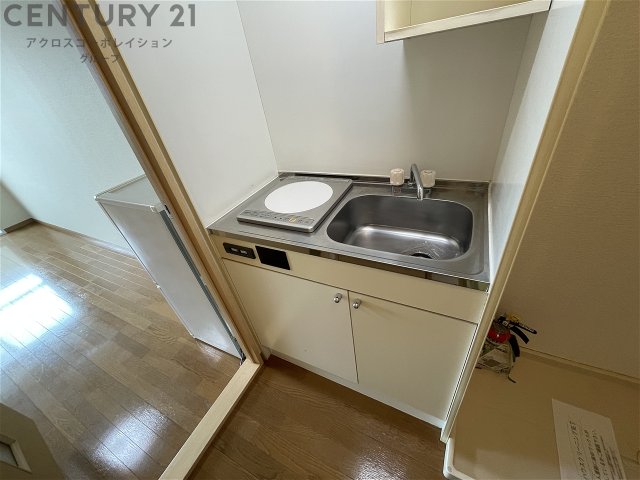 キッチン　1口IHコンロで火を使わず、料理初心者の方にもおすすめです！