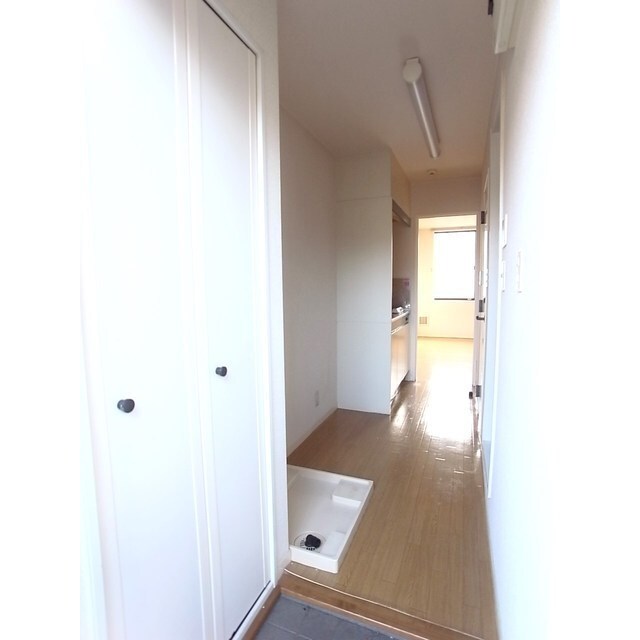 玄関　※別号室参考写真