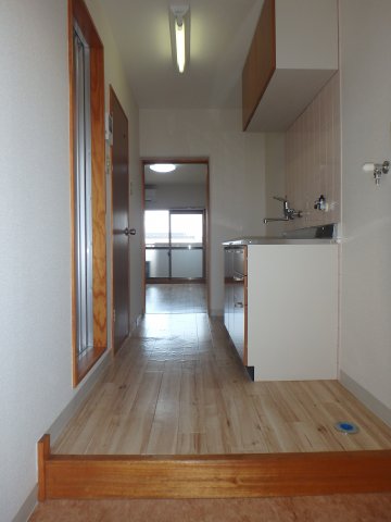 玄関　岡山市北区今　SKマンション　1K　玄関