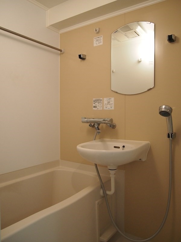 バス・シャワールーム　弊社は全物件が仲介手数料半月分+税でご紹介可能です。