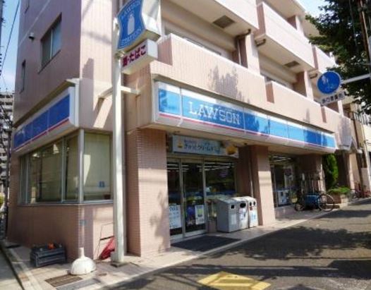 コンビニ　ローソン 池尻三宿通店（コンビニ）まで13m