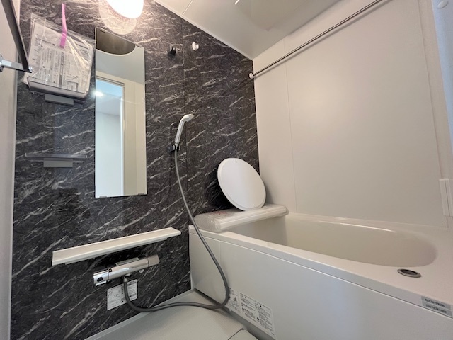 バス・シャワールーム　同施工会社新築参考画像