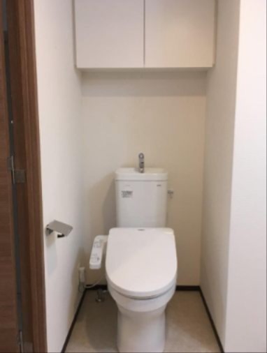 トイレ　※同仕様写真含む