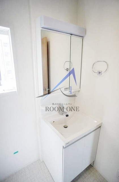 洗面設備　洗面台です。