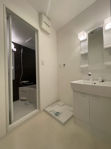 洗面設備　EsTRUTH PLUS OSAKA-FUKUSHIMA