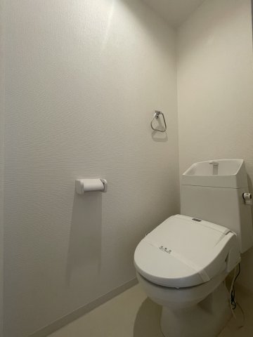 トイレ　EsTRUTH PLUS OSAKA-FUKUSHIMA