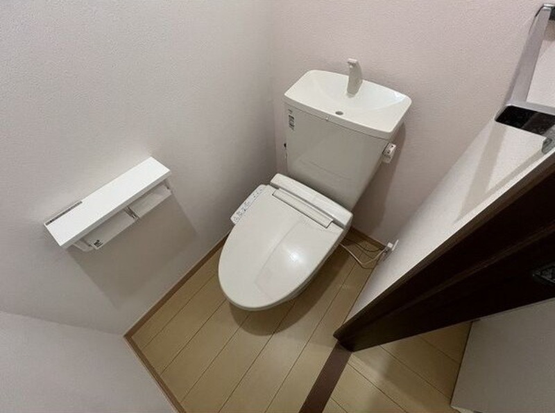 トイレ　図面と現状に相違がある場合には現状を優先