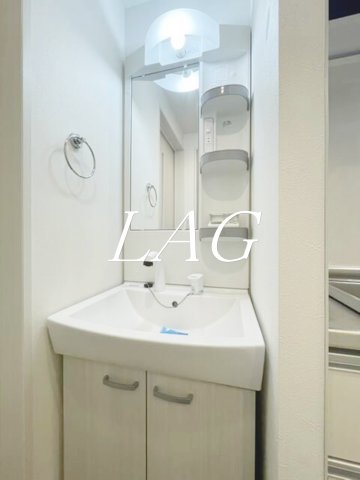 洗面設備　洗面台です。