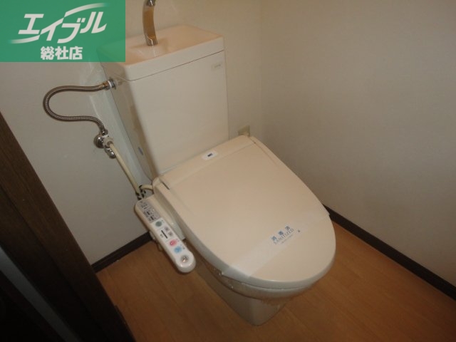 トイレ　シャワー付きトイレ（イメージ）