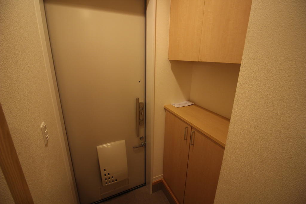 玄関　玄関：画像は同社類似物件の写真