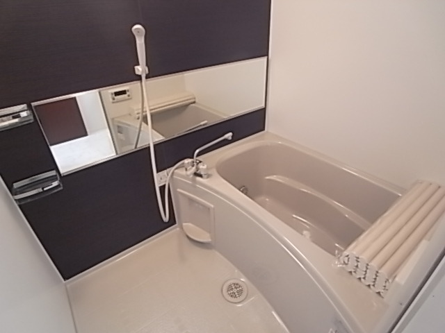 バス・シャワールーム　バスルーム