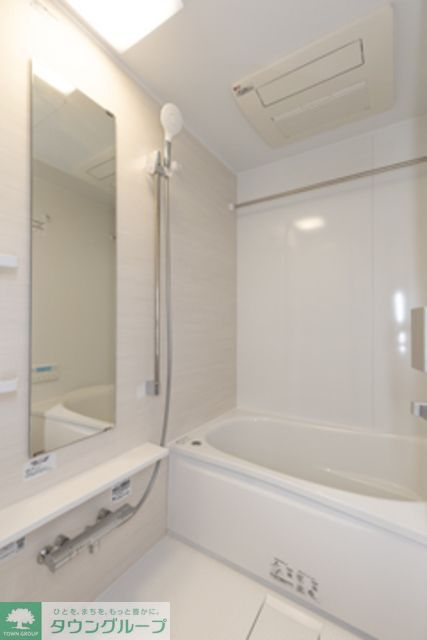 バス・シャワールーム　※写真は同タイプ住戸です。