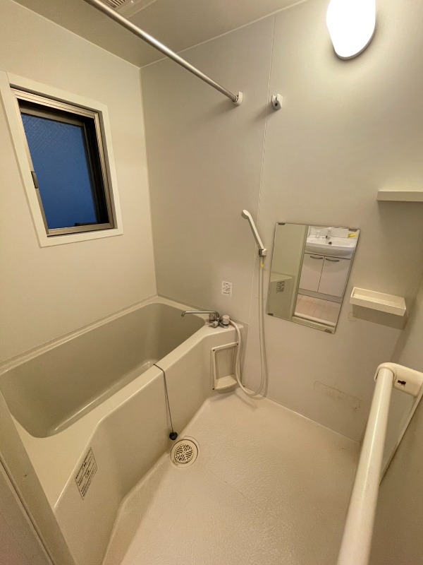 バス・シャワールーム　バス