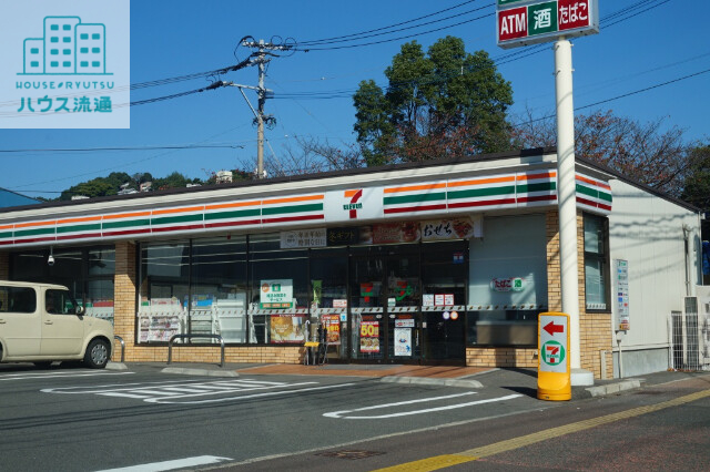コンビニ　セブンイレブン長崎城栄町店（コンビニ）まで316m