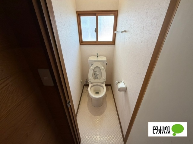 トイレ　ウォシュレットへ変更予定