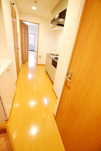 玄関　★★玄関から開放感あります★★