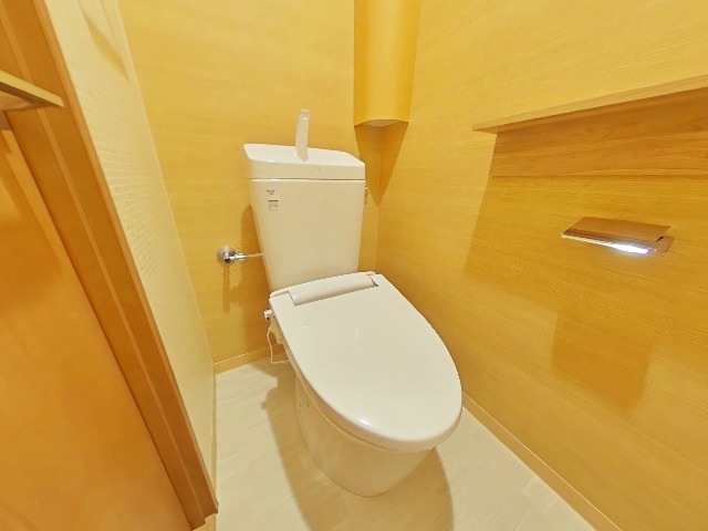 トイレ　落ち着いたトイレです