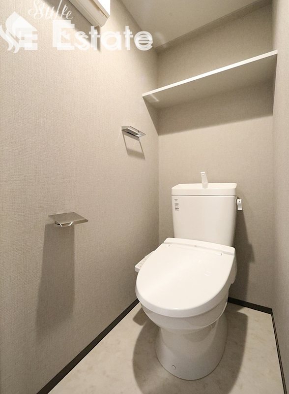 トイレ　同仕様内装