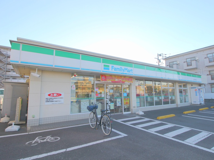 コンビニ　ファミリーマートみずほ台駅前店（コンビニ）まで400m