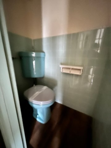 トイレ　別号室の画像です。ご参考下さい。