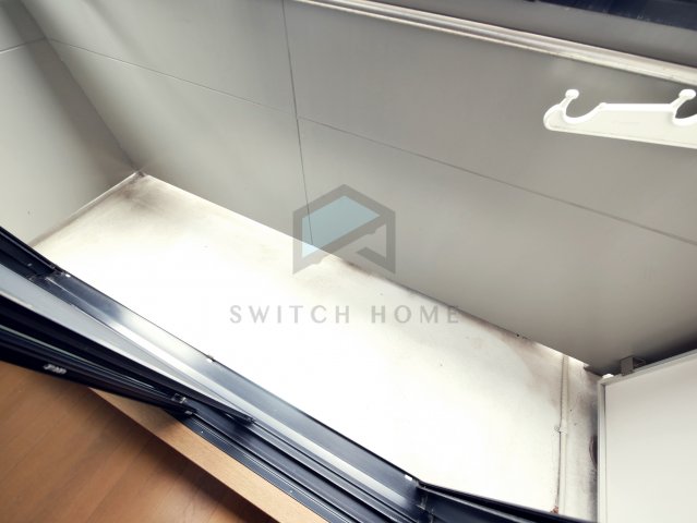 バルコニー　暖かな日差しのふりそそぐバルコニー