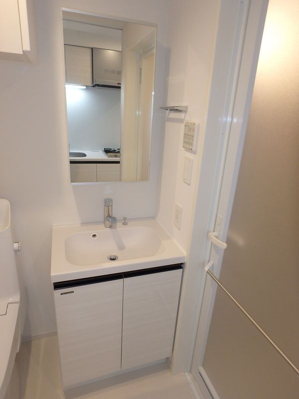 洗面設備　（別タイプ参考写真）KDXレジデンス池袋要町　板橋区中丸町