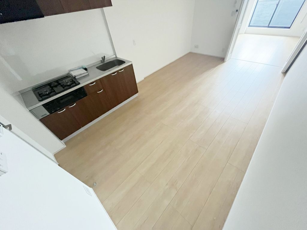 居室・リビング　別号室の写真参照