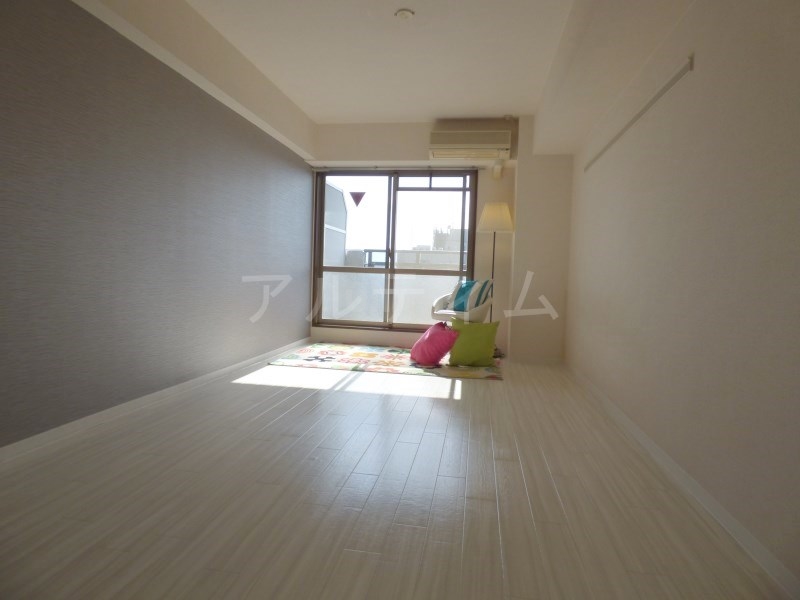 居室・リビング　※別のお部屋のお写真です。御参考までに。