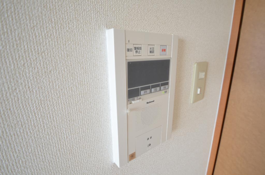 セキュリティ　カメラ付インターホン
