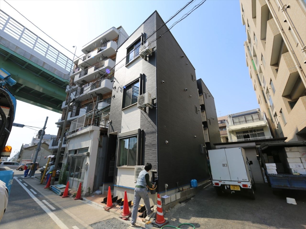 建物外観　外観　オートロック　集合ポスト