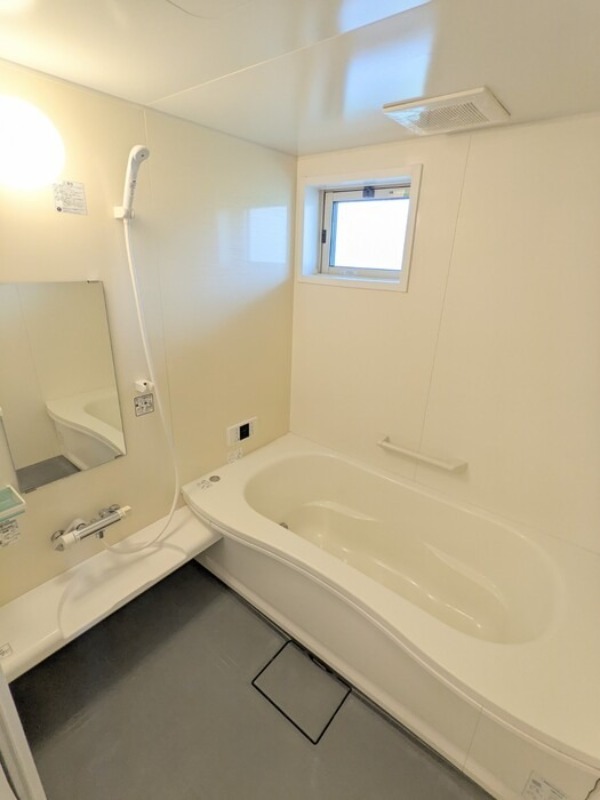 バス・シャワールーム　図面と現状に相違がある場合には現状を優先