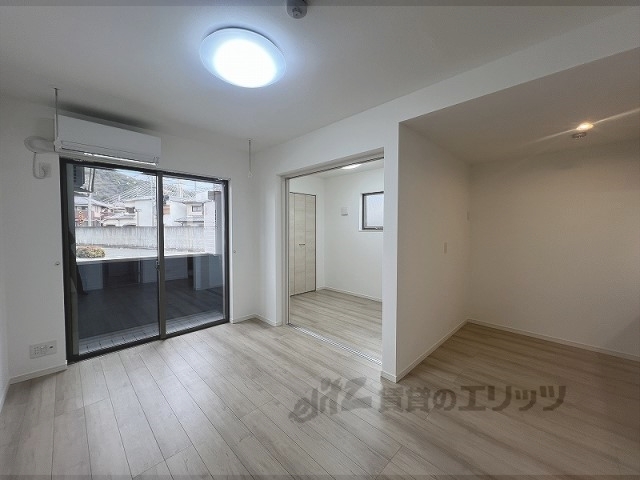 居室・リビング　リビング